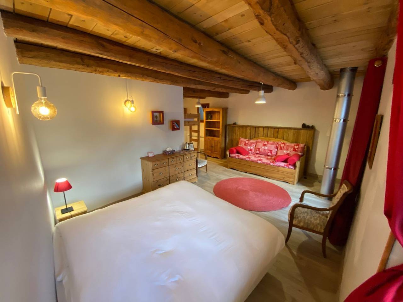 3 grandes chambres, 2 à 5 pers., avec bain norvégien - Chambre Balcon in Névache, Région de Briançon