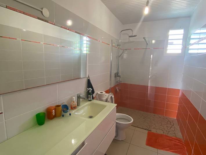 Charmantes Haus in Trois-Îlets, nahe Strände und Geschäfte in Les Trois-Îlets, Martinique