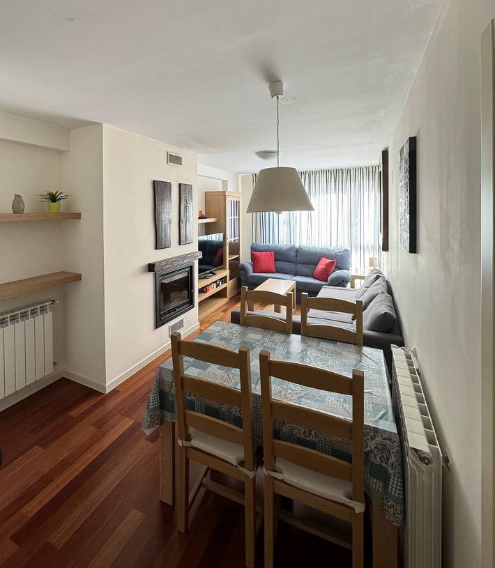 Apartamento para 4 personas, con Balcón/Terraza y Vistas en Sabiñánigo