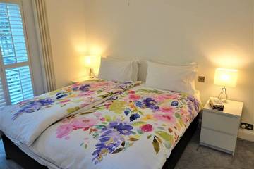 Barn for 5 Guests in Kensington and Chelsea, London, Picture 1