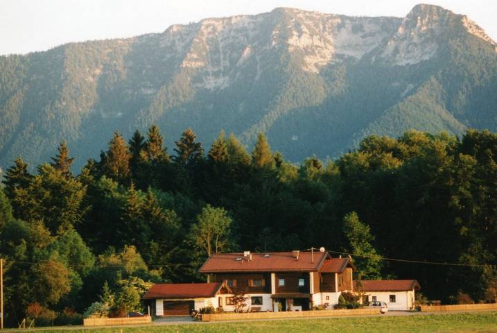 Ferienwohnung für 3 Personen, mit Balkon und Terrasse sowie Garten in Siegsdorf - 2