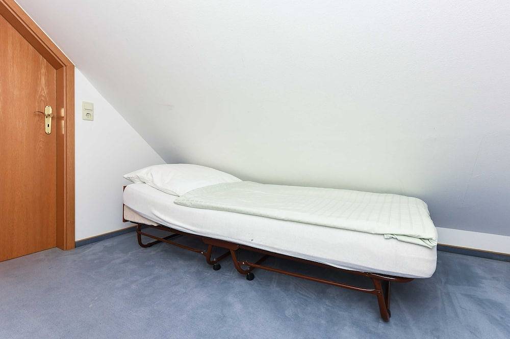 Ganze Wohnung, Ferienwohnung Schwalbe - Ferienwohnungen Möwe und Schwalbe im Haus Sassenhof in Dunum, Nordseeküste