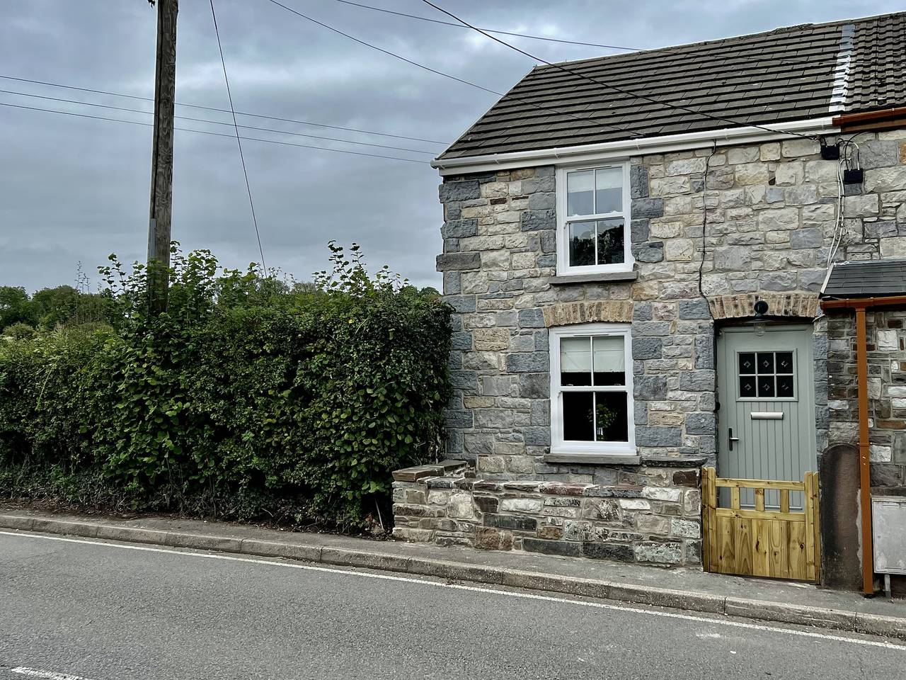 Penderyn Cottage, Waterfall Country,Brecon Beacons in Brecon Beacons