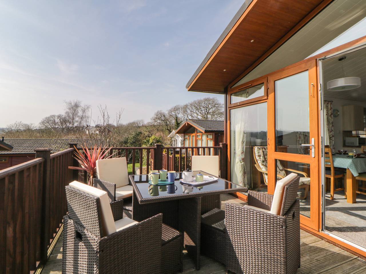 Meadow Lodge in Newton and Noss, South Devon