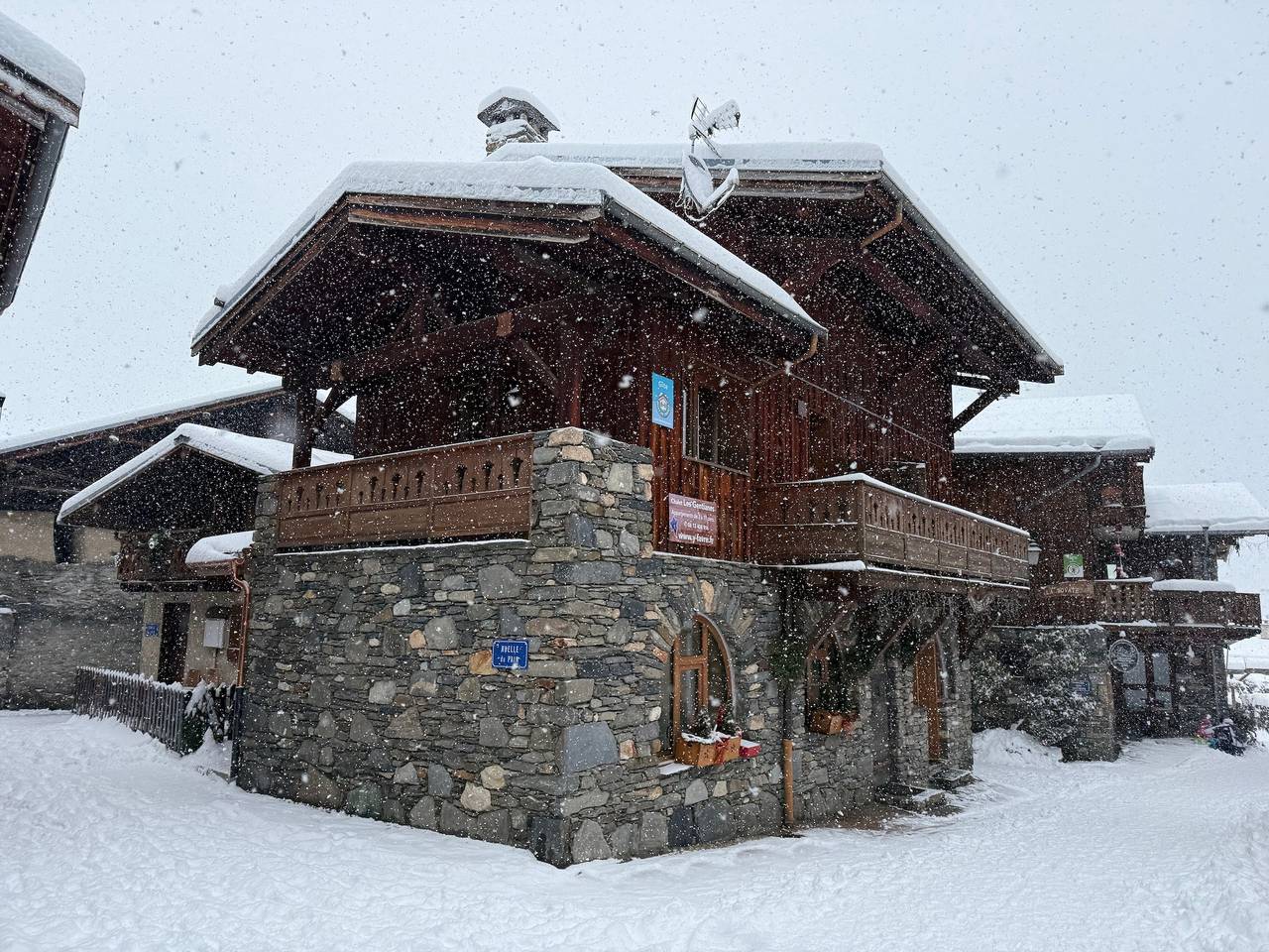 Appartement entier, Appartement "Le Rhododendron" avec vue sur les montagnes, jardin partagé et Wi-Fi in Bellentre, La Plagne-Tarentaise