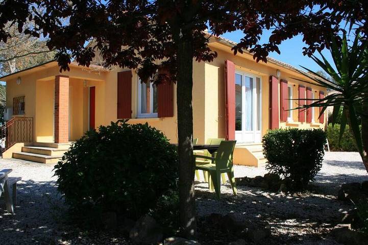 Location de vacances pour 6 personnes, avec Jardin à Hyeres