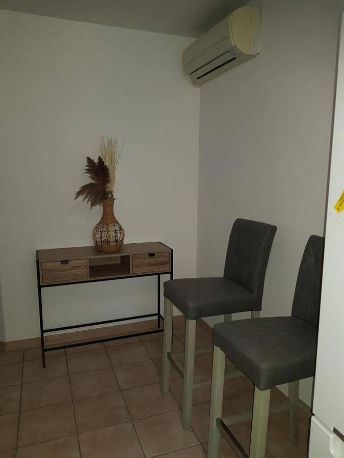 Location de vacances pour 2 personnes, avec vue et jardin à Castillon-du-Gard - 3