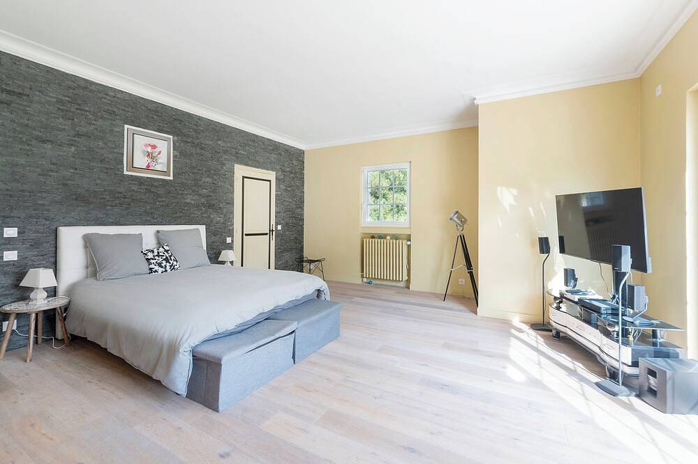 6 bedroom villa with swimming pool in Champcueil, Parc naturel régional du Gâtinais français