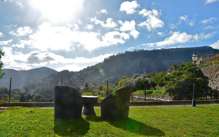 Hôtel pour 3 personnes, avec piscine et jardin à Valldemossa - 2