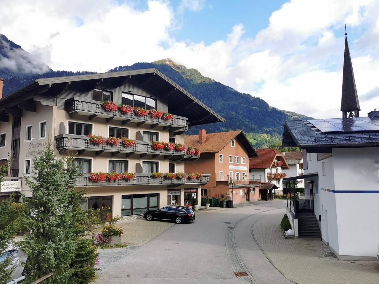 Entire holiday apartment, Studio, Dusche, Wc, Balkon 2.Og in Bad Hofgastein, Ski Amadé