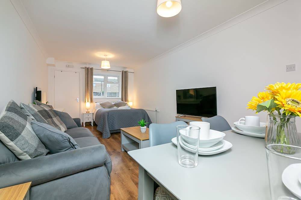 Double ou Twin-Prestige-Sdb privée avec douche-Vue sur Jardin-Lavender Garden... in Stevenage, Hertfordshire