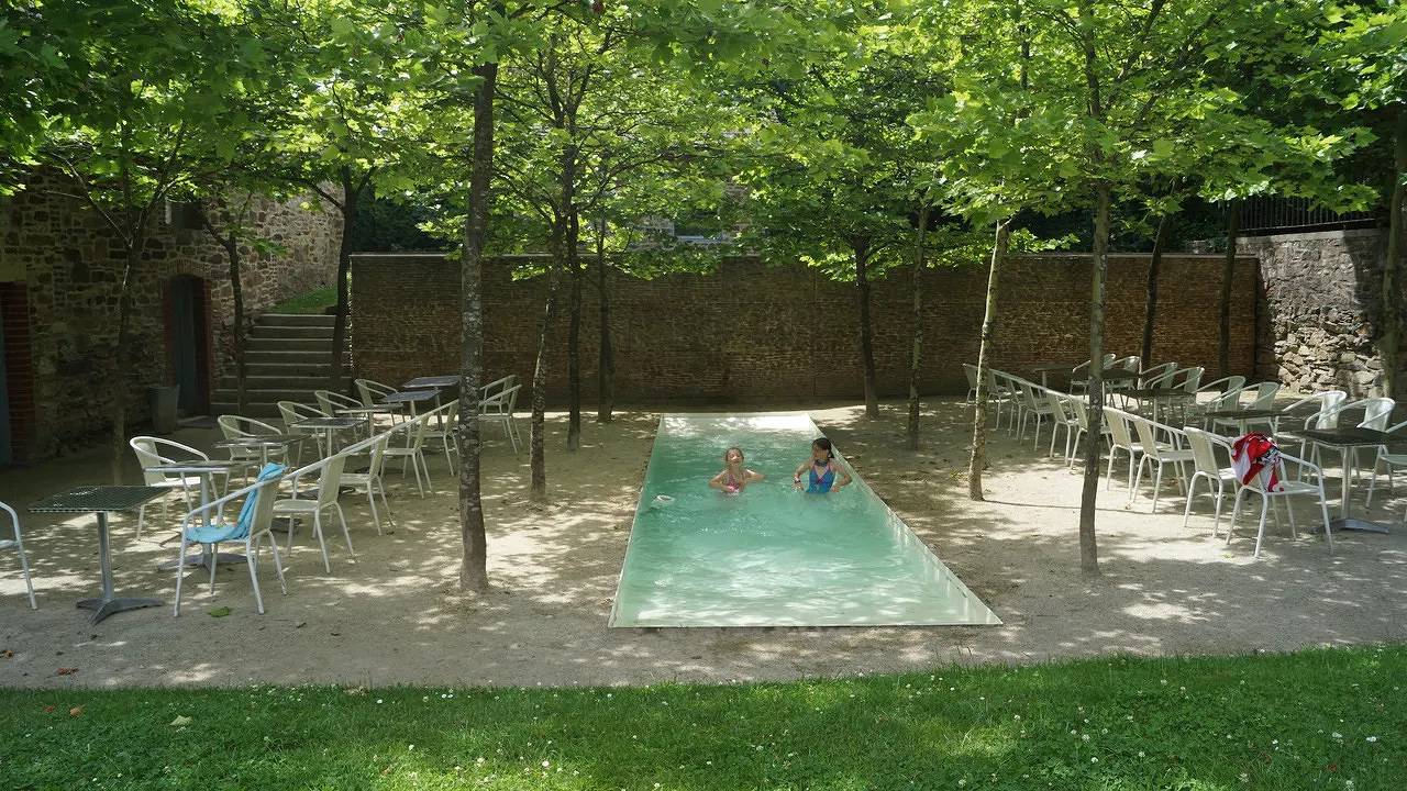Maison de vacances pour 38 personnes avec terrasse in Daverdisse, Région de Neufchâteau