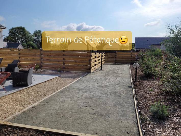 Location de vacances pour 8 personnes, avec vue ainsi que sauna et jardin à Saint-Rémy-la-Varenne - 3