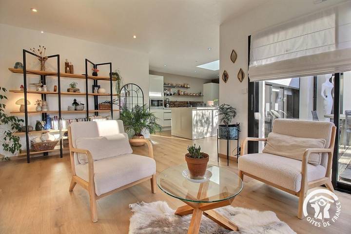 Gîte pour 4 personnes, avec terrasse et jardin ainsi que jacuzzi et sauna dans Beaussais-sur-Mer - 4