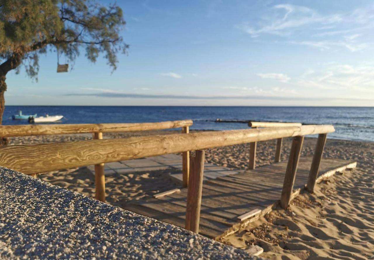 Double Room with Balcony and Sea View in Torricella, Golfe de Tarente