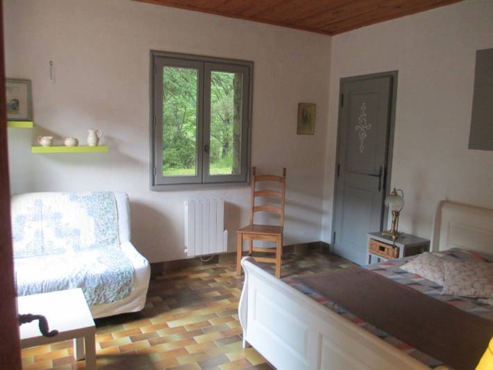 Location de vacances pour 2 personnes, avec jardin dans Belsentes - 2