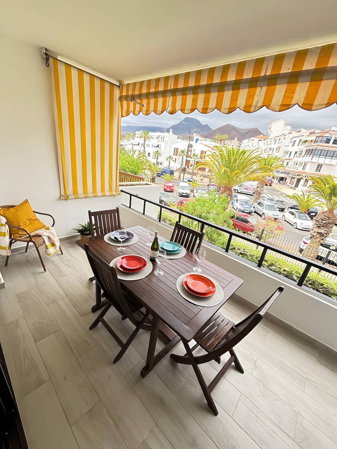 Entire apartment, Central Apartment with Pool in Los Cristianos in Los Cristianos, Arona