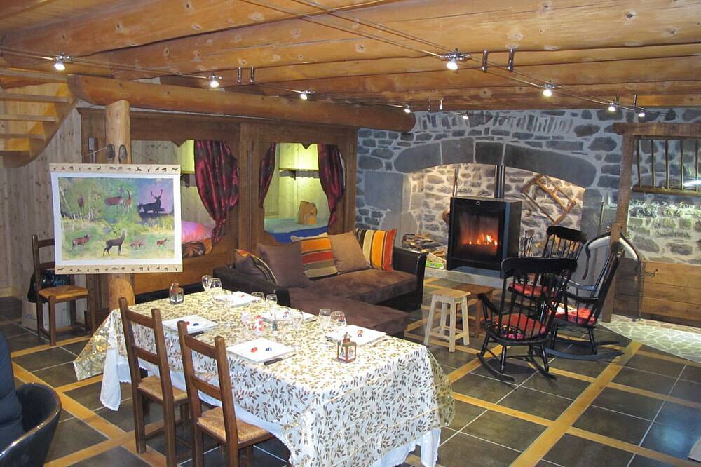 Gîte d'estive 'l'establou de Béteil' Lioran/Sancy in Allanche, Parc naturel régional des Volcans d'Auvergne