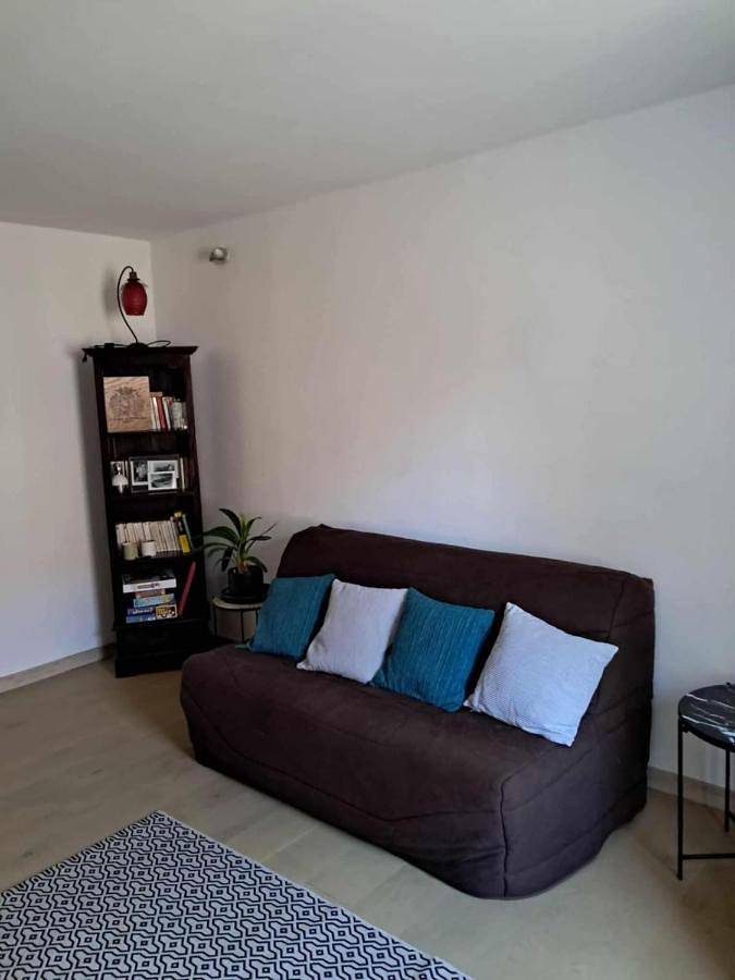 Location de vacances pour 6 personnes, avec balcon à Saint-Léger-sur-Dheune