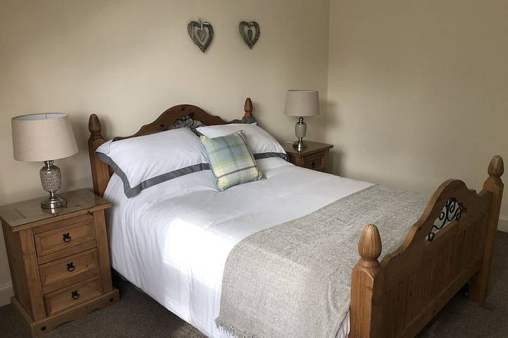Spacious Victorian home with many original details. in Stirling, Stirling region