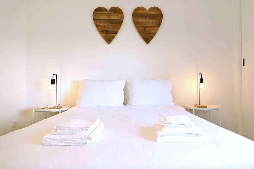 Apartamento inteiro, Beach Escape & Dreamy Spot: Steps from Ria Formosa, Sunsets & Serenity! in Ilha de Faro, Praia de Faro