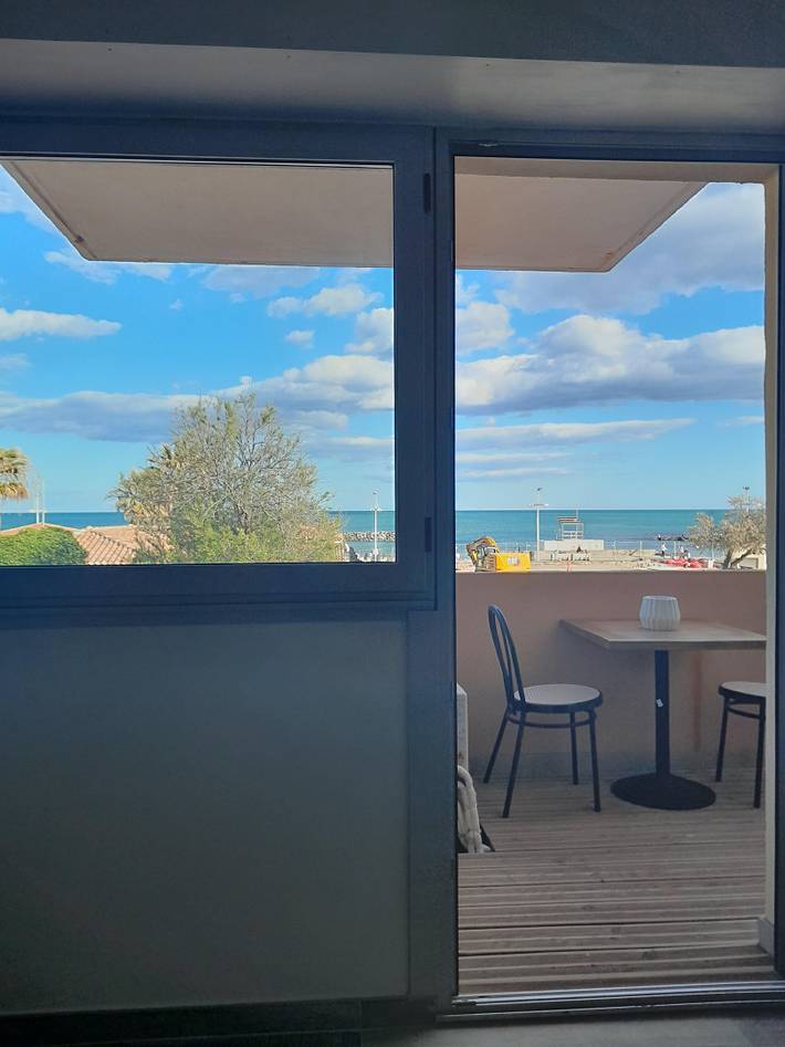 Gîte pour 2 personnes, avec terrasse dans Plage du Môle - 2