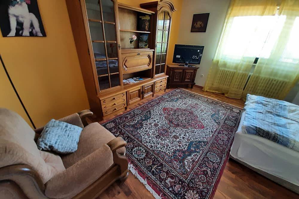 Ganze Wohnung, Ruhige Fewo im Taunus zw. Idstein u Bad Schwalbach in Hohenstein, Rheingau-Taunus-Kreis