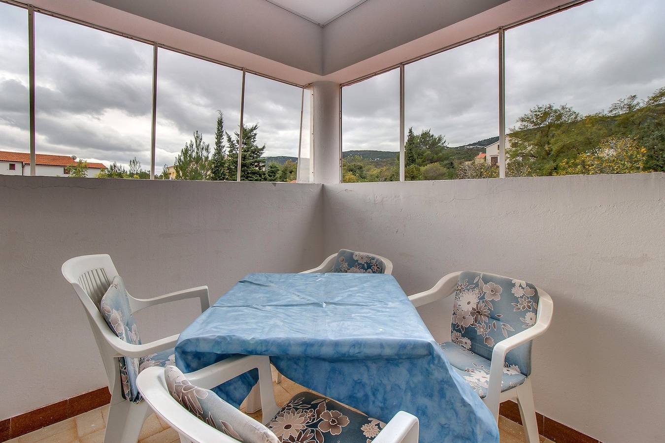 Ganze Wohnung, 1-Zimmer-Ferienwohnung mit Terrasse und Meerblick Nerezine, Losinj A-2516-a in Nerezine, Lošinj (Kvarner Bucht)