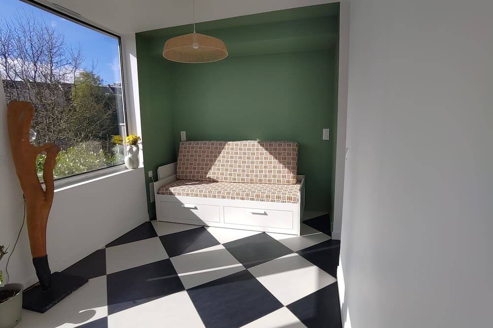 Ganze Wohnung, Sea view apartment, near town center in Brest, Brest und Umgebung