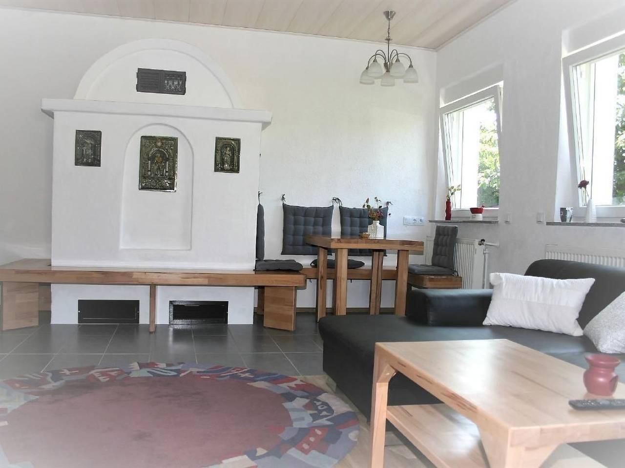 Ganze Wohnung, Helle Ferienwohnung in Mehren mit Eigenem Garten in Mehren, Vulkaneifel