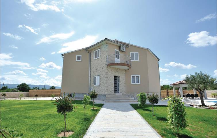Ferienhaus für 10 Personen in Pridraga