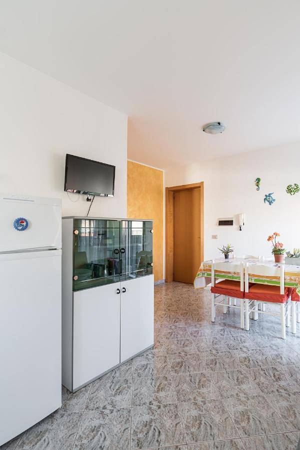 Gîte pour 6 personnes, avec terrasse à Bosa Marina - 3