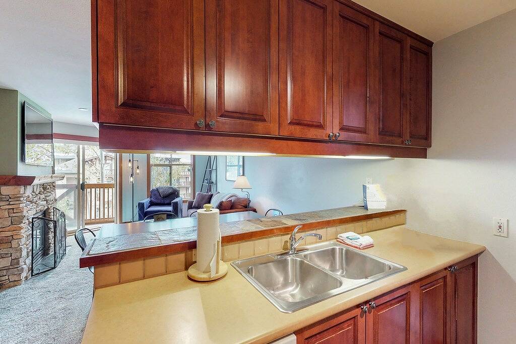 Vacation Apartment for 8 Guests in Solitude, Uinta Wasatch Cache National Forest