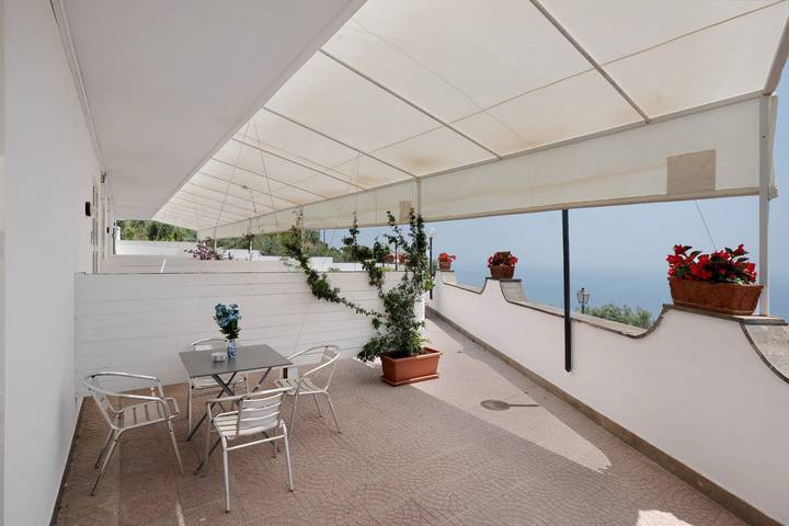 Holiday rental for 2 people, with garden in Naples Province