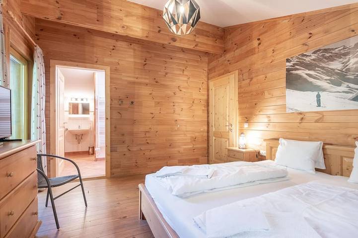 Chalet für 14 Personen, mit Sauna und Whirlpool sowie Balkon und Garten, mit Haustier in Krimml - 2