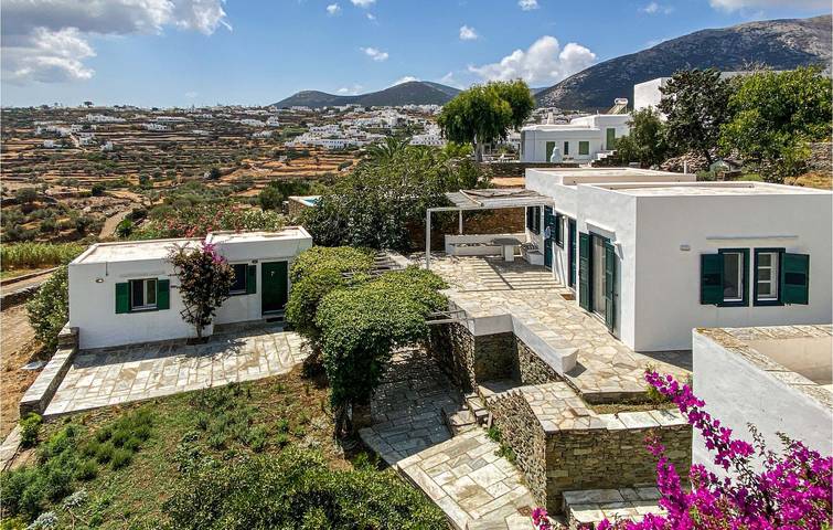 Casa de vacaciones para 12 personas, con terraza además de piscina y jardín - 1