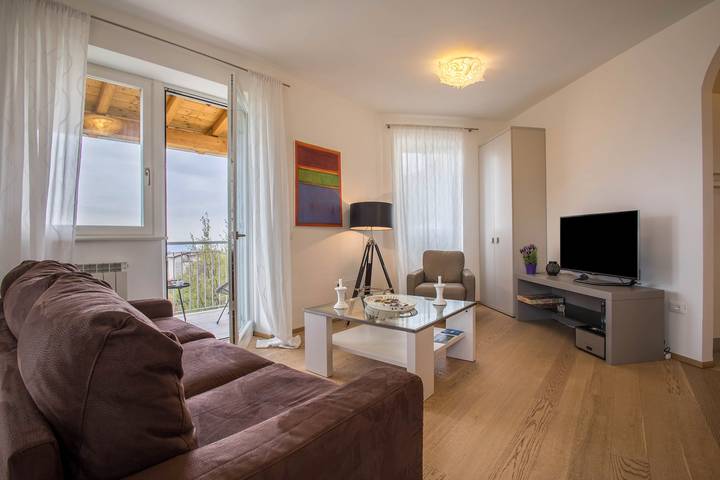 Ferienwohnung für 6 Personen, mit Garten und Seeblick, mit Haustier in Tignale - 2