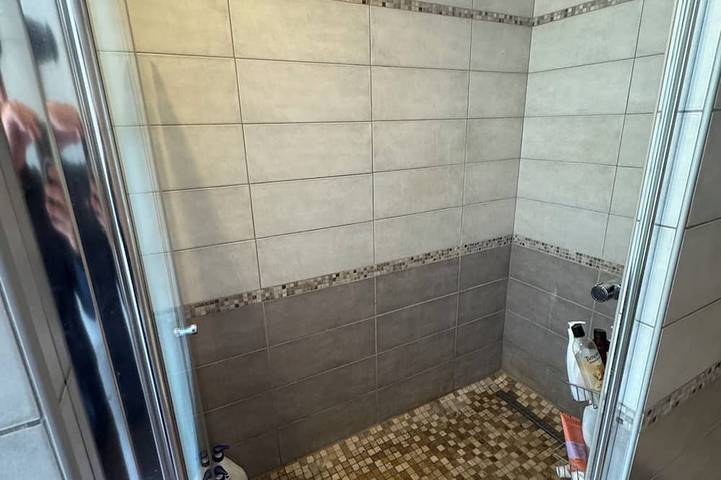 Gîte pour 17 personnes, avec jardin et jacuzzi dans Nitry - 4