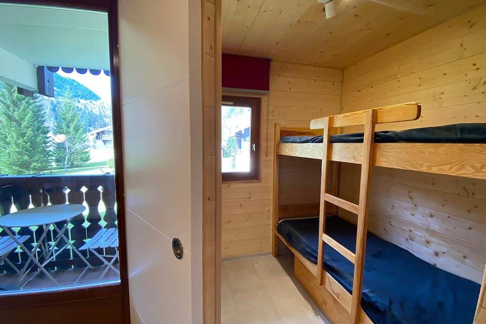 Apartamento entero, Estudio tranquilo cerca del centro de Abondance, balcón sur, casillero de esquí, aparcamiento in Abondance, Les Portes du Soleil