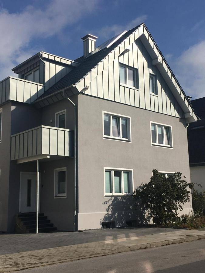 Ferienwohnung für 2 Personen, mit Balkon und Terrasse sowie Garten und Ausblick in Oerlinghausen