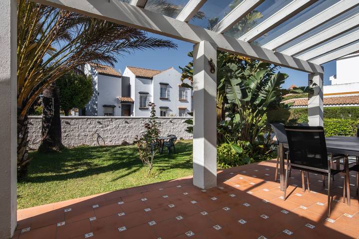 Location de vacances pour 9 personnes, avec terrasse et jardin à Ayamonte - 2