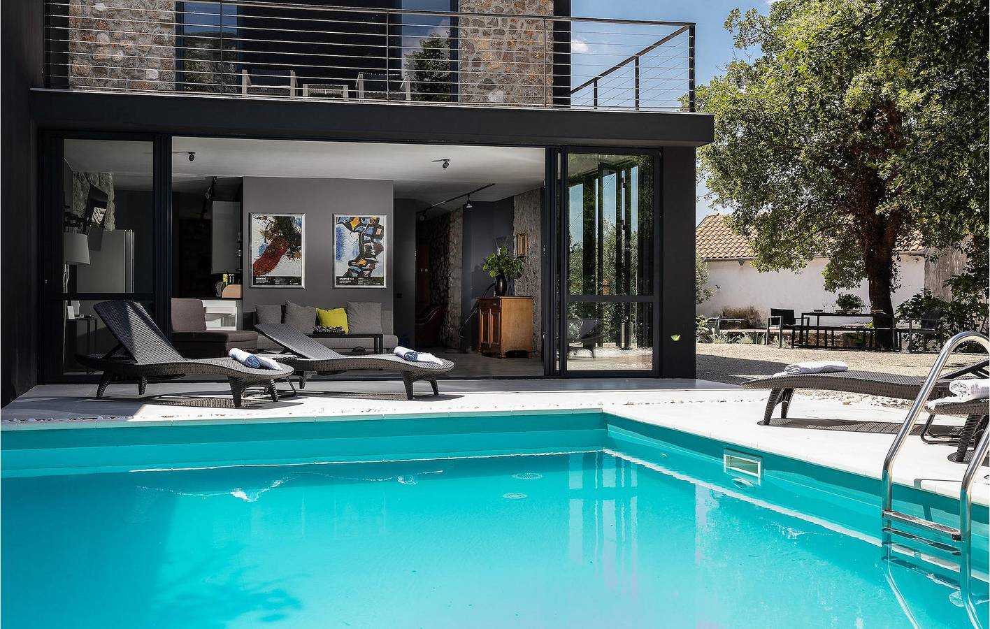 Reizende 2-Zimmer-Wohnung mit Pool, WLAN und Parkplatz in der Nähe des Stadtzentrums von Grizane in Grizane, Primorje-Gorski Kotar