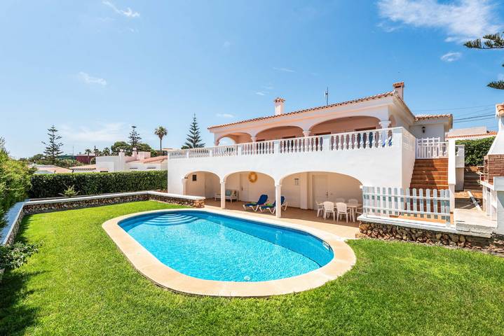 Villa pour 8 personnes avec terrasse in Punta Prima, Sant Lluís