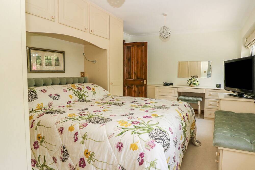 Ganze Wohnung, Miswells Cottages - Seeblick, Turners Hill in Turners Hill, West Sussex