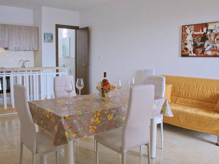 Ferienwohnung für 4 Personen, mit Terrasse in Torre Vado - 3