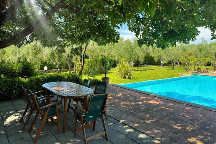 Villa per 13 persone, con piscina e giardino nonché panorama in Bagno a Ripoli