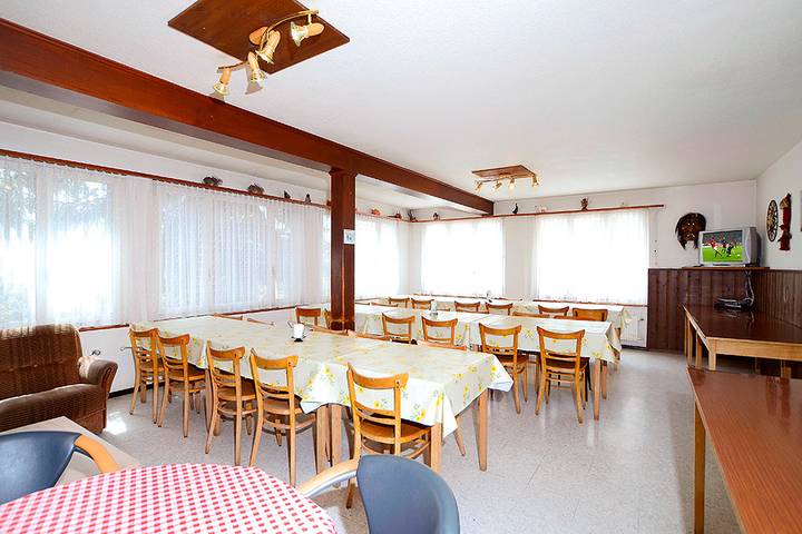 Ferienhaus für 29 Personen, mit Ausblick in Saas-Grund - 3