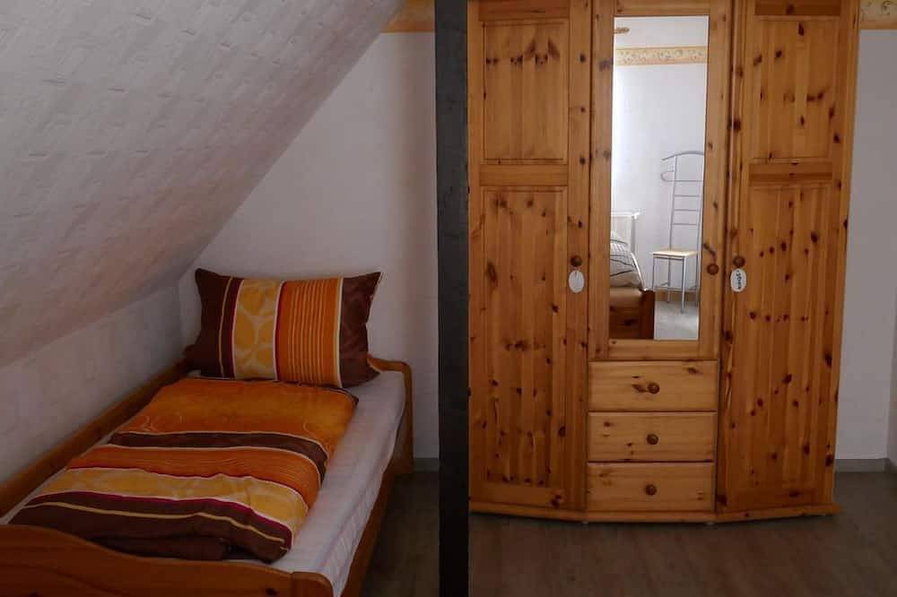 Ganze Wohnung, Ferienwohnung Edelweiß im Erzgebirge - Ferienwohnung 56qm mit Dachterrasse in Raschau-Markersbach, Erzgebirge