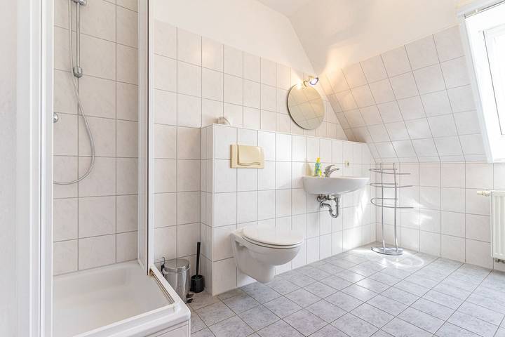 Ferienwohnung für 4 Personen, mit Balkon und Garten sowie Ausblick in Lohme - 3