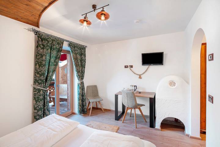 Room 'Doppia' with Mountain View, Shared Terrace and Wi-Fi in Pera di Fassa, San Giovanni di Fassa